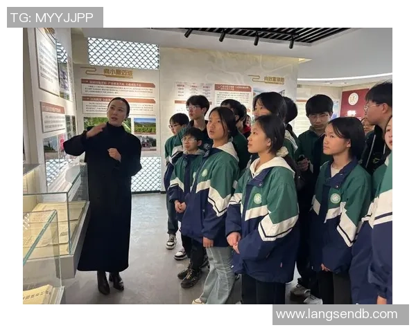 杨芳的网球人生深度对话探索她的奋斗与成就之路